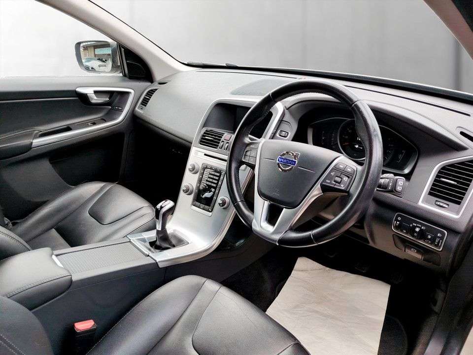 2016 VOLVO XC60 2016 VOLVO XC60