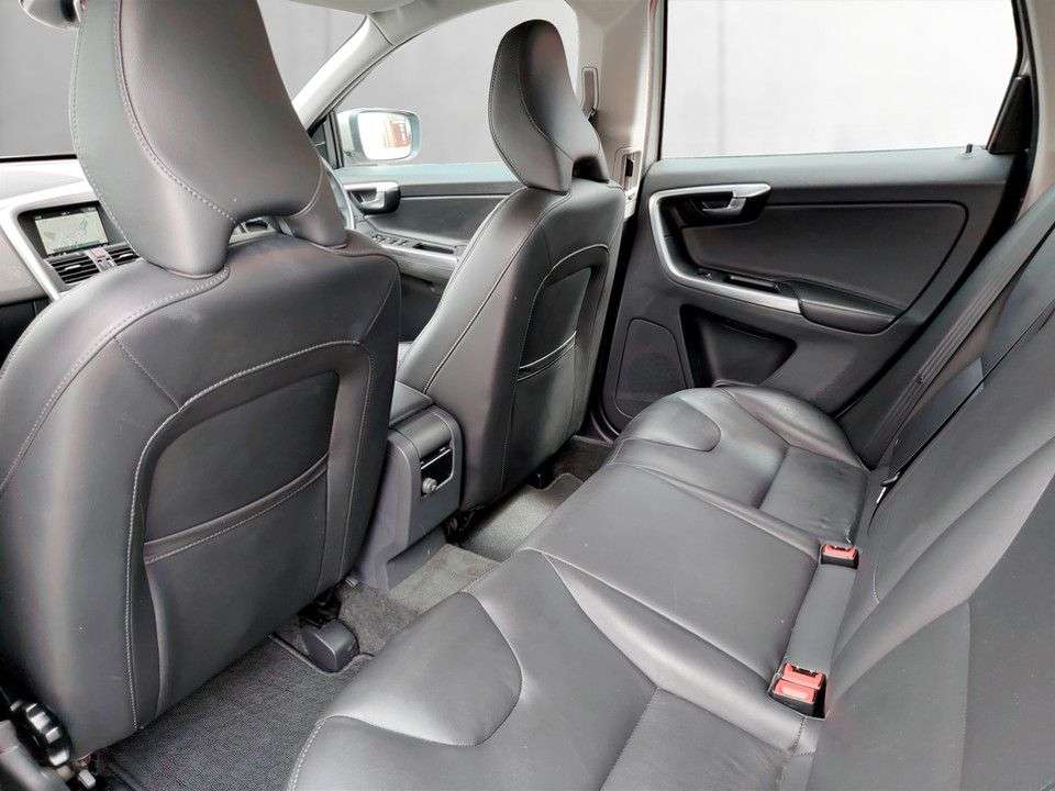 2016 VOLVO XC60 2016 VOLVO XC60