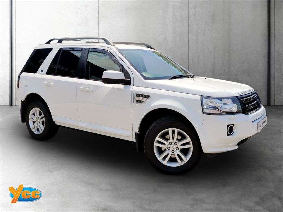 A 2013 LAND ROVER FREELANDER SD4 XS A 2013 LAND ROVER FREELANDER SD4 XS