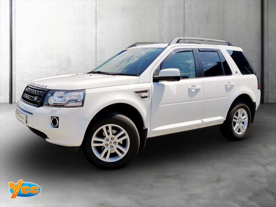 A 2013 LAND ROVER FREELANDER SD4 XS A 2013 LAND ROVER FREELANDER SD4 XS