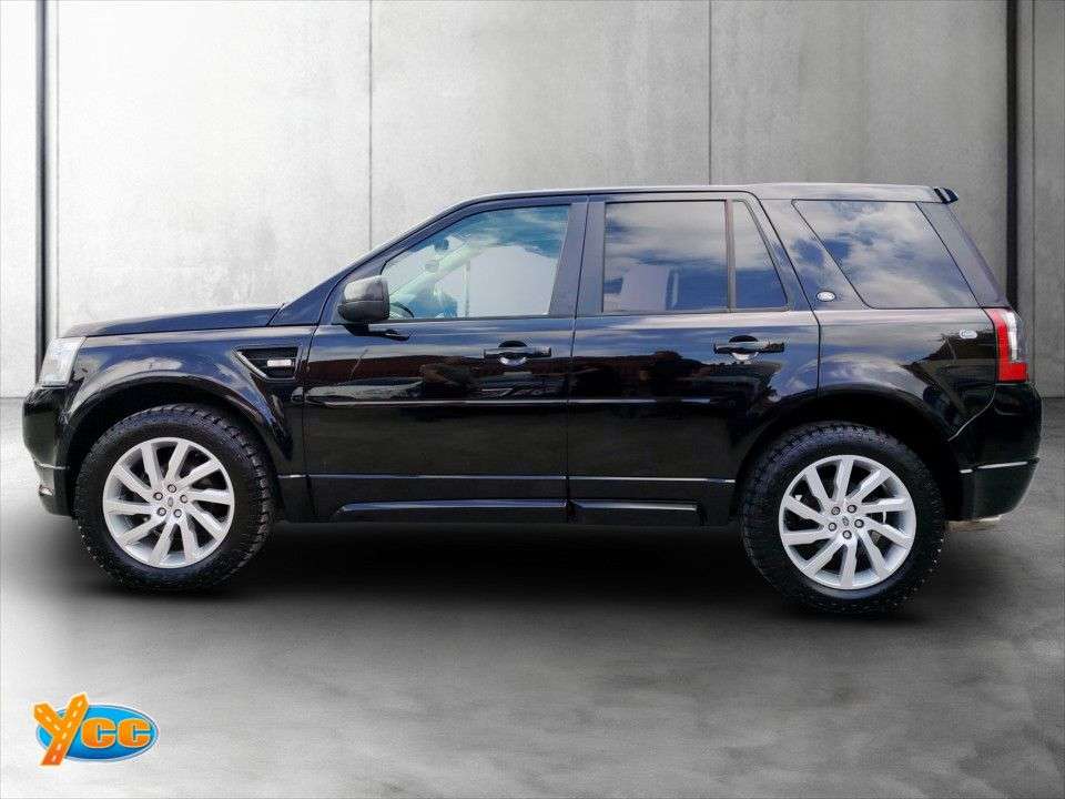 A 2012 LAND ROVER FREELANDER 2 2.2 SD4 Sport LE SUV 5dr Diesel CommandShift 4WD Euro 5 (190 ps) 6 STAMP SE A 2012 LAND ROVER FREELANDER 2 2.2 SD4 Sport LE SUV 5dr Diesel CommandShift 4WD Euro 5 (190 ps) 6 STAMP SE