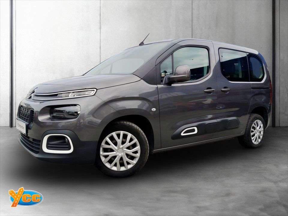 A 2020 CITROEN BERLINGO 1.5 BlueHDi Feel M MPV 5dr Diesel Manual Euro 6 (75 ps) 6 STAMP FULL DEALER A 2020 CITROEN BERLINGO 1.5 BlueHDi Feel M MPV 5dr Diesel Manual Euro 6 (75 ps) 6 STAMP FULL DEALER