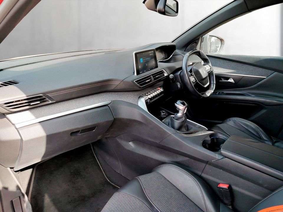 2017 PEUGEOT 3008 2017 PEUGEOT 3008