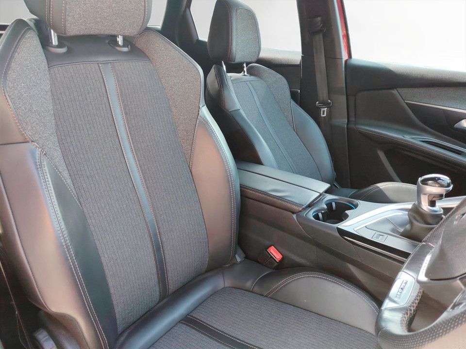2017 PEUGEOT 3008 2017 PEUGEOT 3008