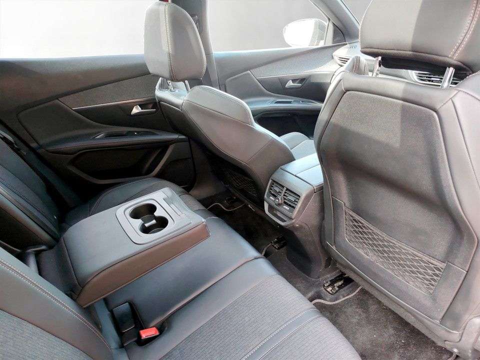 2017 PEUGEOT 3008 2017 PEUGEOT 3008