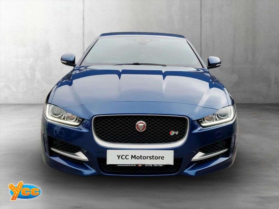 A 2015 JAGUAR XE 2.0d R-Sport Saloon 4dr Diesel Auto Euro 6 (s/s) (180 ps) 6 STAMP FULL SERV A 2015 JAGUAR XE 2.0d R-Sport Saloon 4dr Diesel Auto Euro 6 (s/s) (180 ps) 6 STAMP FULL SERV