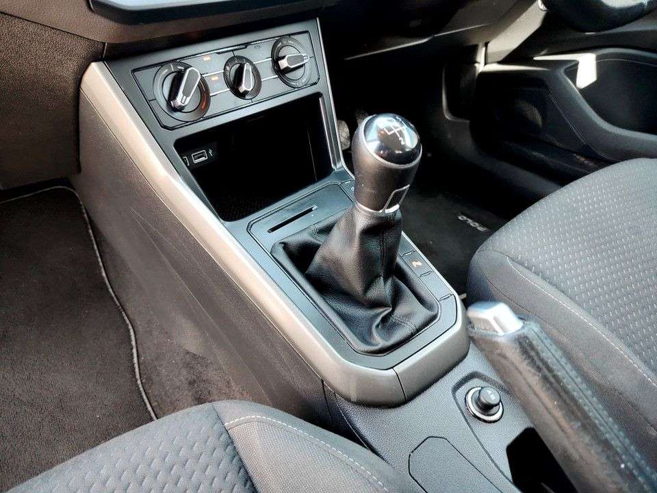 2021 VOLKSWAGEN POLO 2021 VOLKSWAGEN POLO