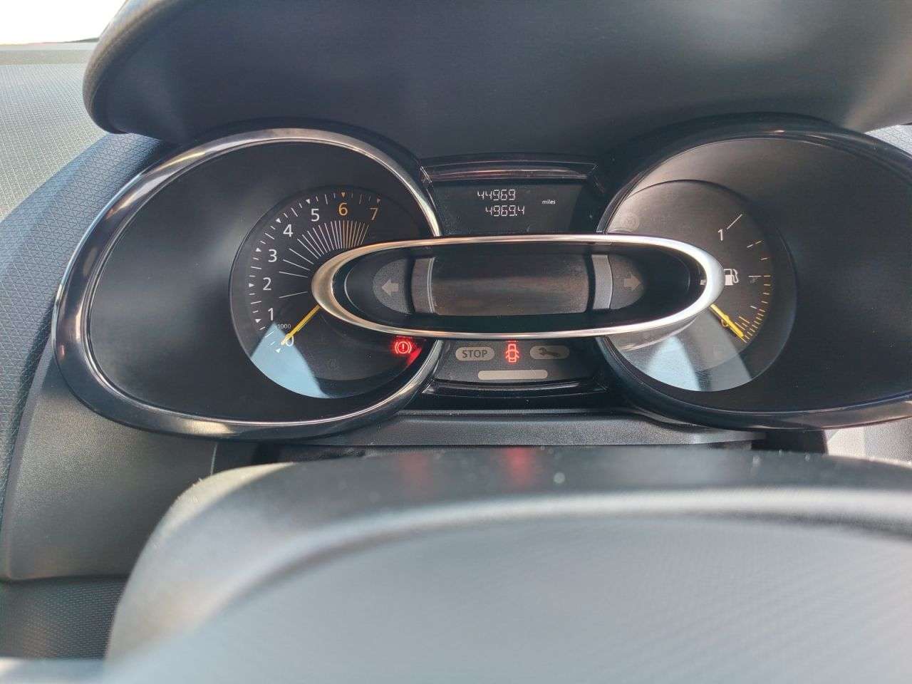 2015 RENAULT CLIO 2015 RENAULT CLIO