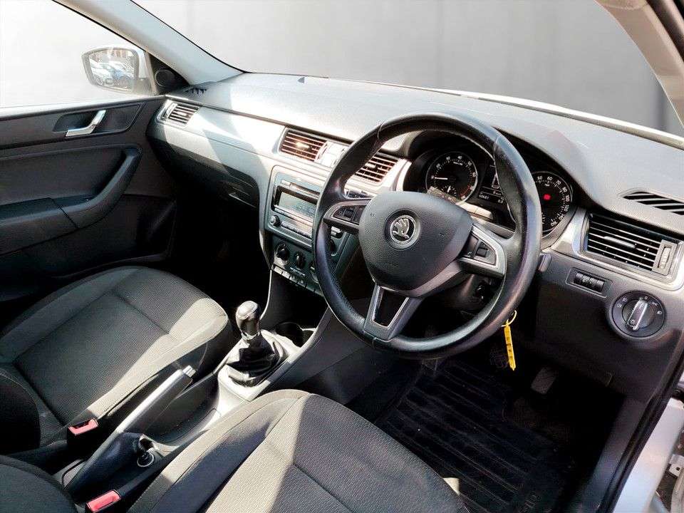 2014 SKODA RAPID SPACEBACK 2014 SKODA RAPID SPACEBACK