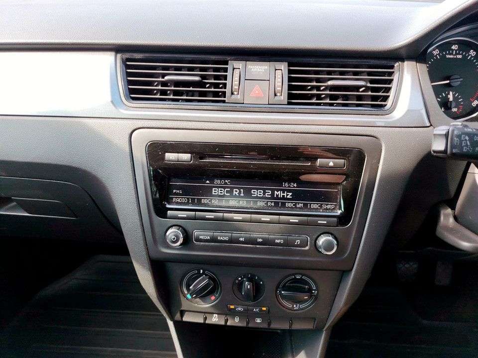 2014 SKODA RAPID SPACEBACK 2014 SKODA RAPID SPACEBACK