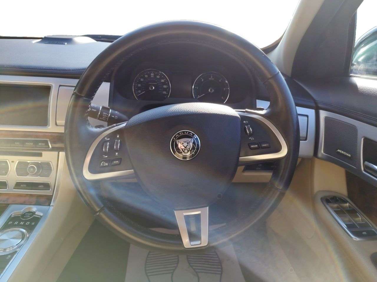 2014 JAGUAR XF 2014 JAGUAR XF