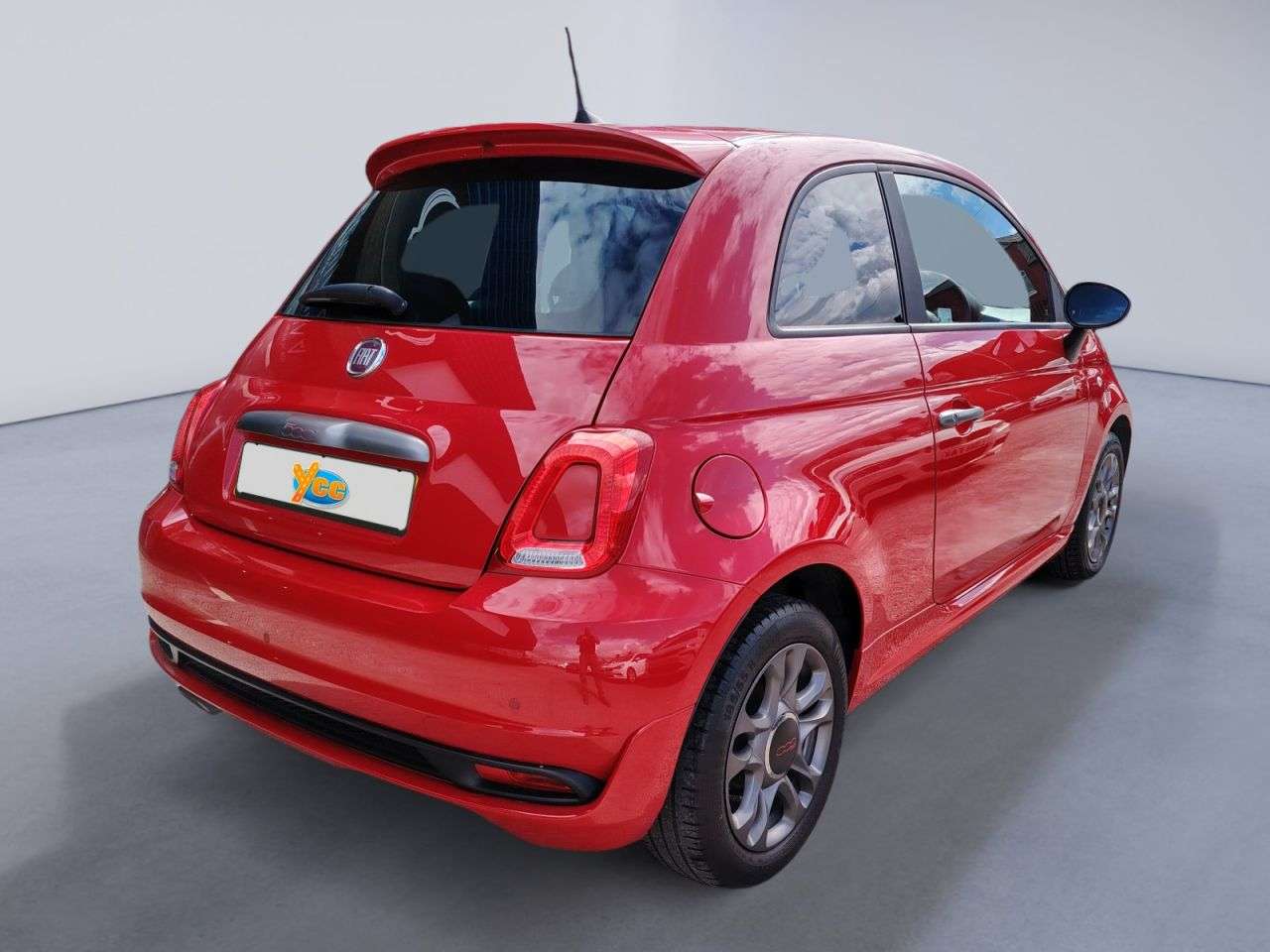 2018 FIAT 500 2018 FIAT 500