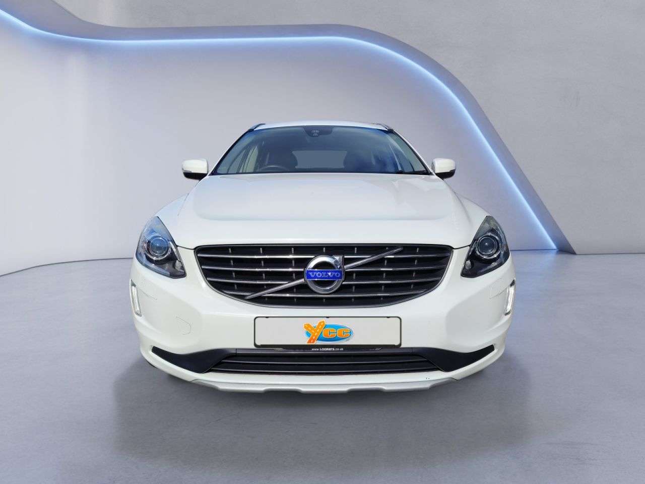A 2015 VOLVO XC60 2.4 D5 SE Lux Nav SUV 5dr Diesel Manual AWD Euro 6 (s/s) (220 ps) JUST ARRI A 2015 VOLVO XC60 2.4 D5 SE Lux Nav SUV 5dr Diesel Manual AWD Euro 6 (s/s) (220 ps) JUST ARRI