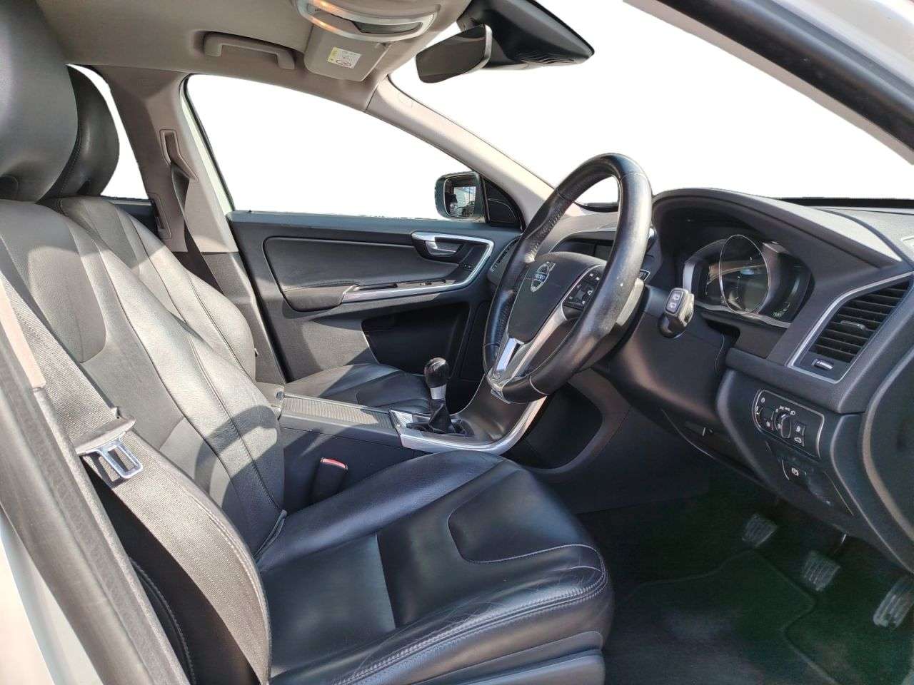 2015 VOLVO XC60 2015 VOLVO XC60
