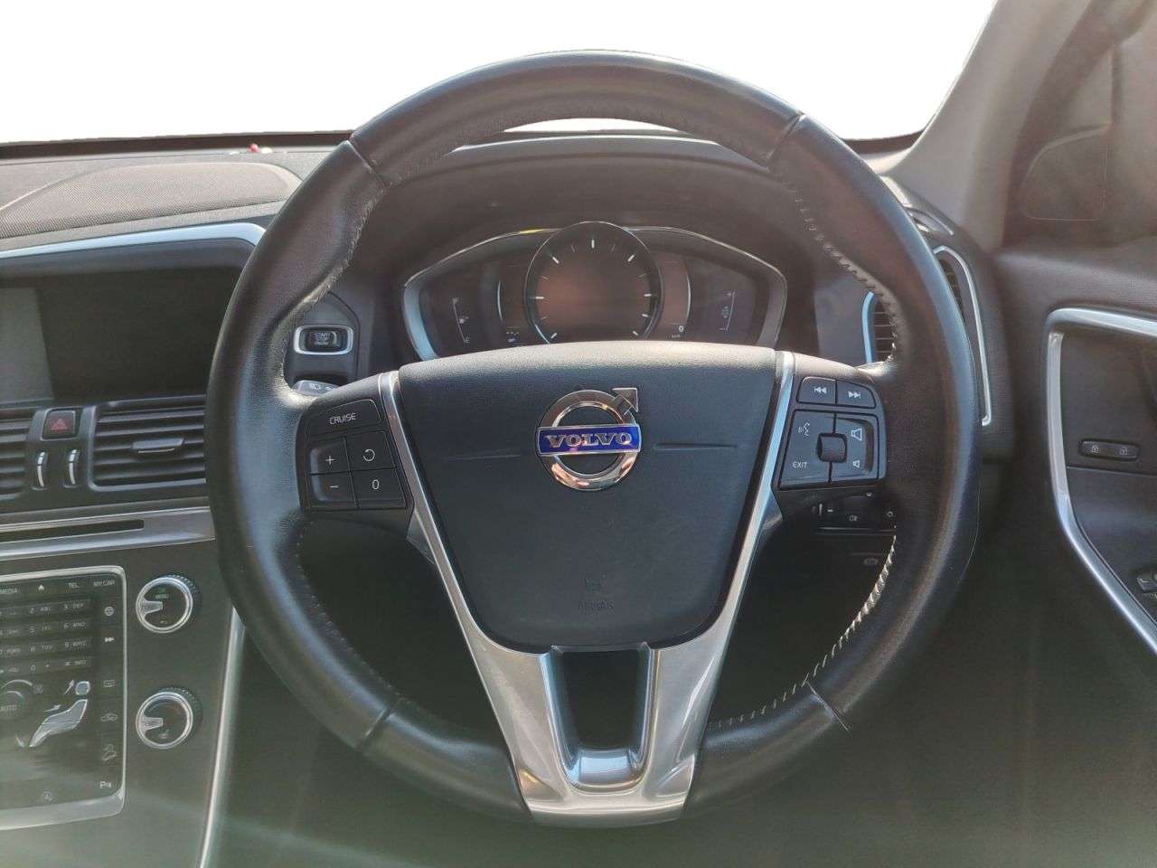 2015 VOLVO XC60 2015 VOLVO XC60