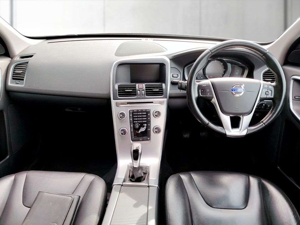 2016 VOLVO XC60 2016 VOLVO XC60