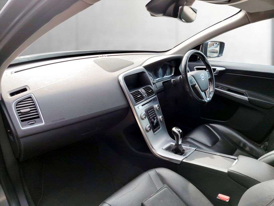 2016 VOLVO XC60 2016 VOLVO XC60