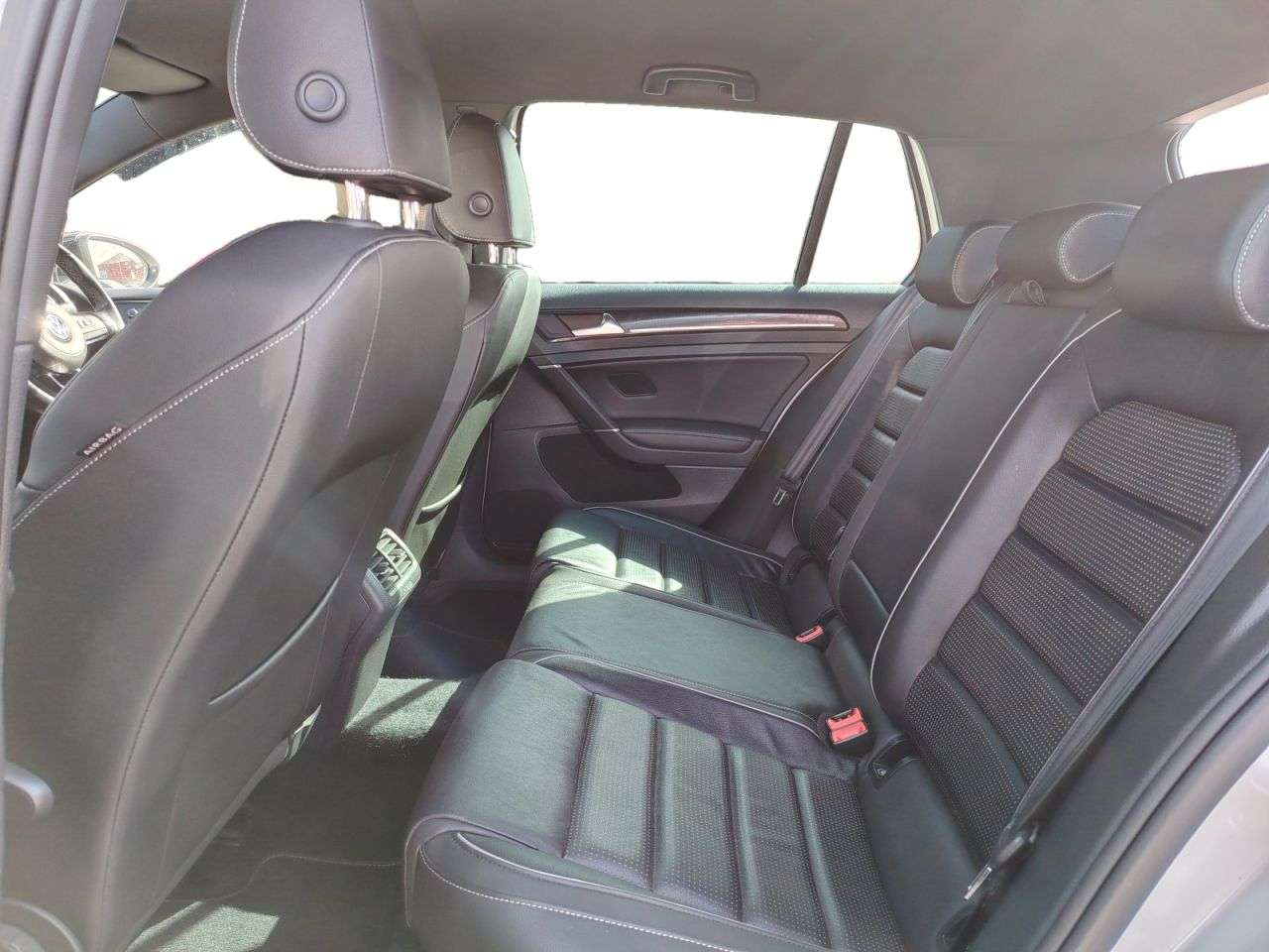 2017 VOLKSWAGEN GOLF 2017 VOLKSWAGEN GOLF