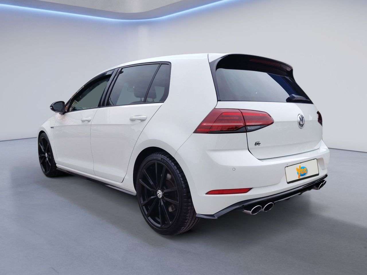 2017 VOLKSWAGEN GOLF 2017 VOLKSWAGEN GOLF