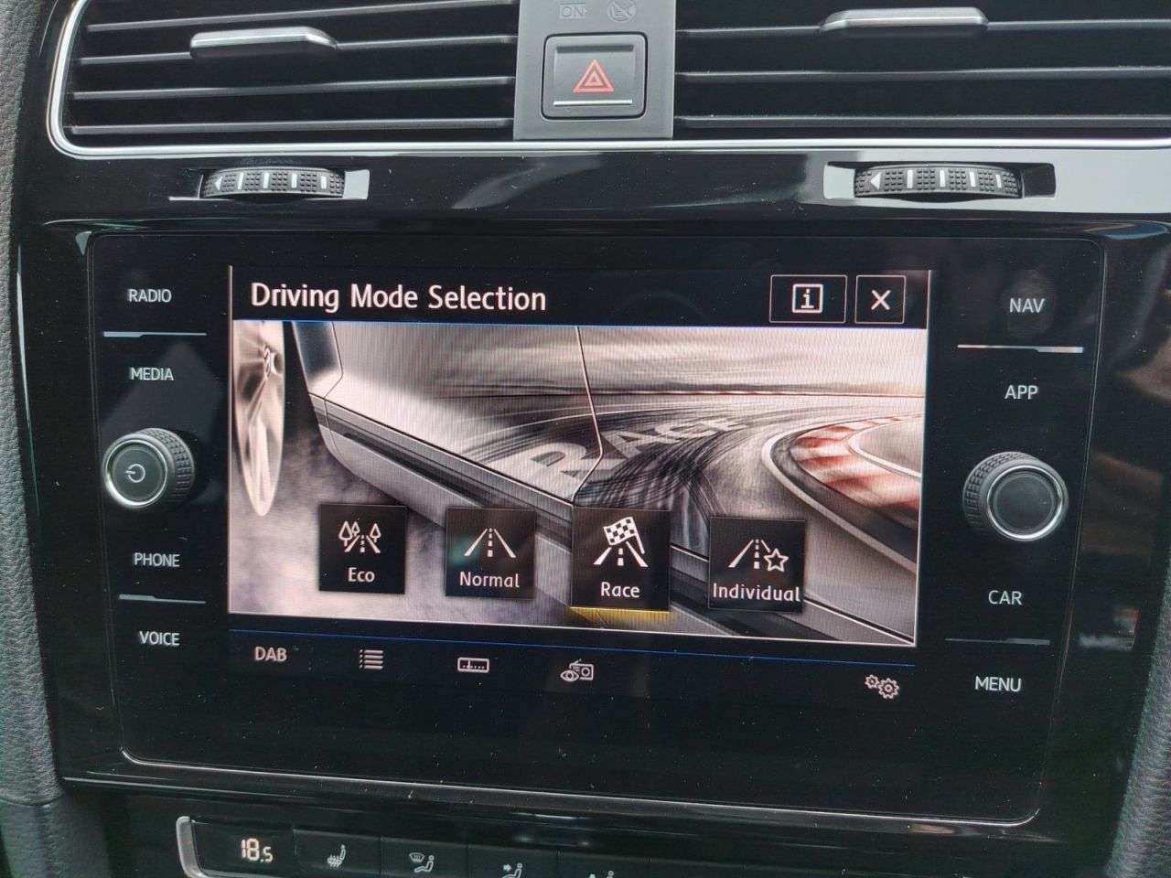 2017 VOLKSWAGEN GOLF 2017 VOLKSWAGEN GOLF