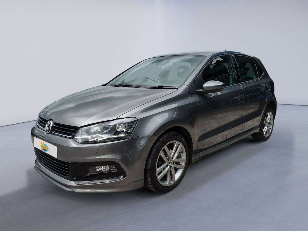 A 2016 VOLKSWAGEN POLO 1.2 TSI BlueMotion Tech R-Line Hatchback 5dr Petrol Manual Euro 6 (s/s) (90 A 2016 VOLKSWAGEN POLO 1.2 TSI BlueMotion Tech R-Line Hatchback 5dr Petrol Manual Euro 6 (s/s) (90