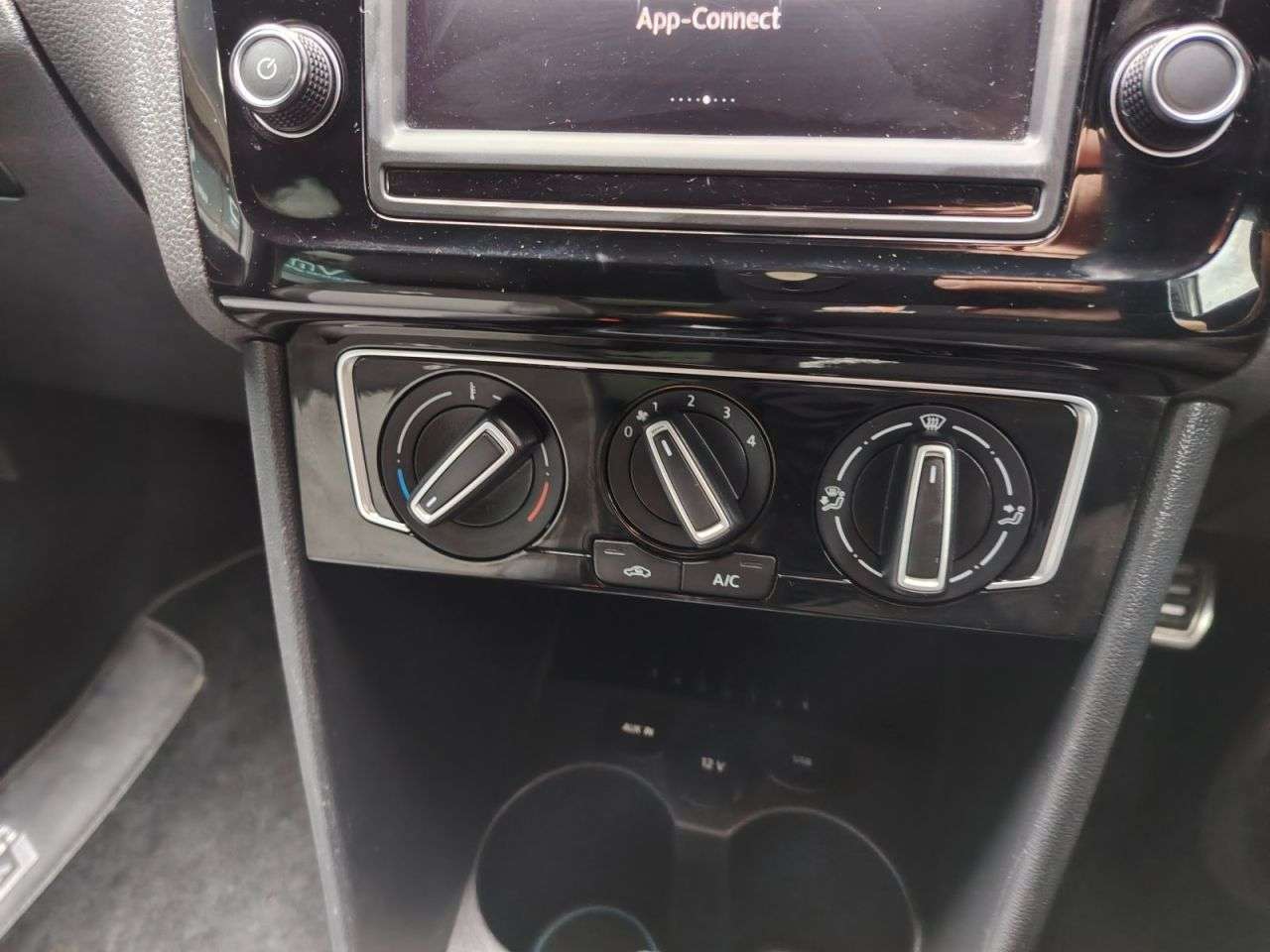 2016 VOLKSWAGEN POLO 2016 VOLKSWAGEN POLO