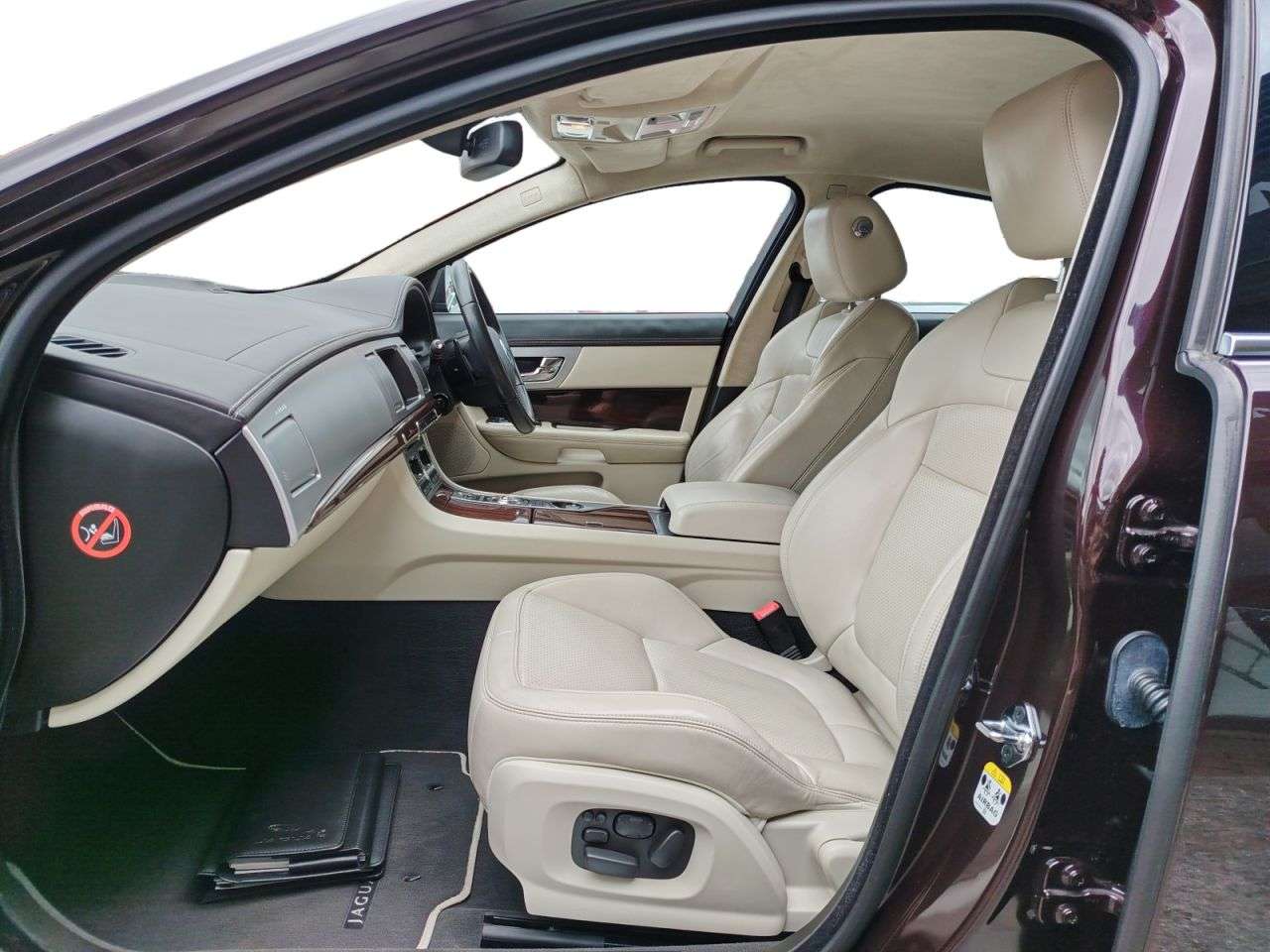 2013 JAGUAR XF 2013 JAGUAR XF