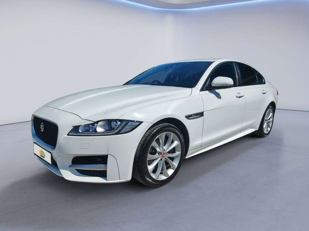 A 2017 JAGUAR XF 2.0d R-Sport Saloon 4dr Diesel Auto Euro 6 (s/s) (180 ps) 4 STAMP JAGUAR SE A 2017 JAGUAR XF 2.0d R-Sport Saloon 4dr Diesel Auto Euro 6 (s/s) (180 ps) 4 STAMP JAGUAR SE