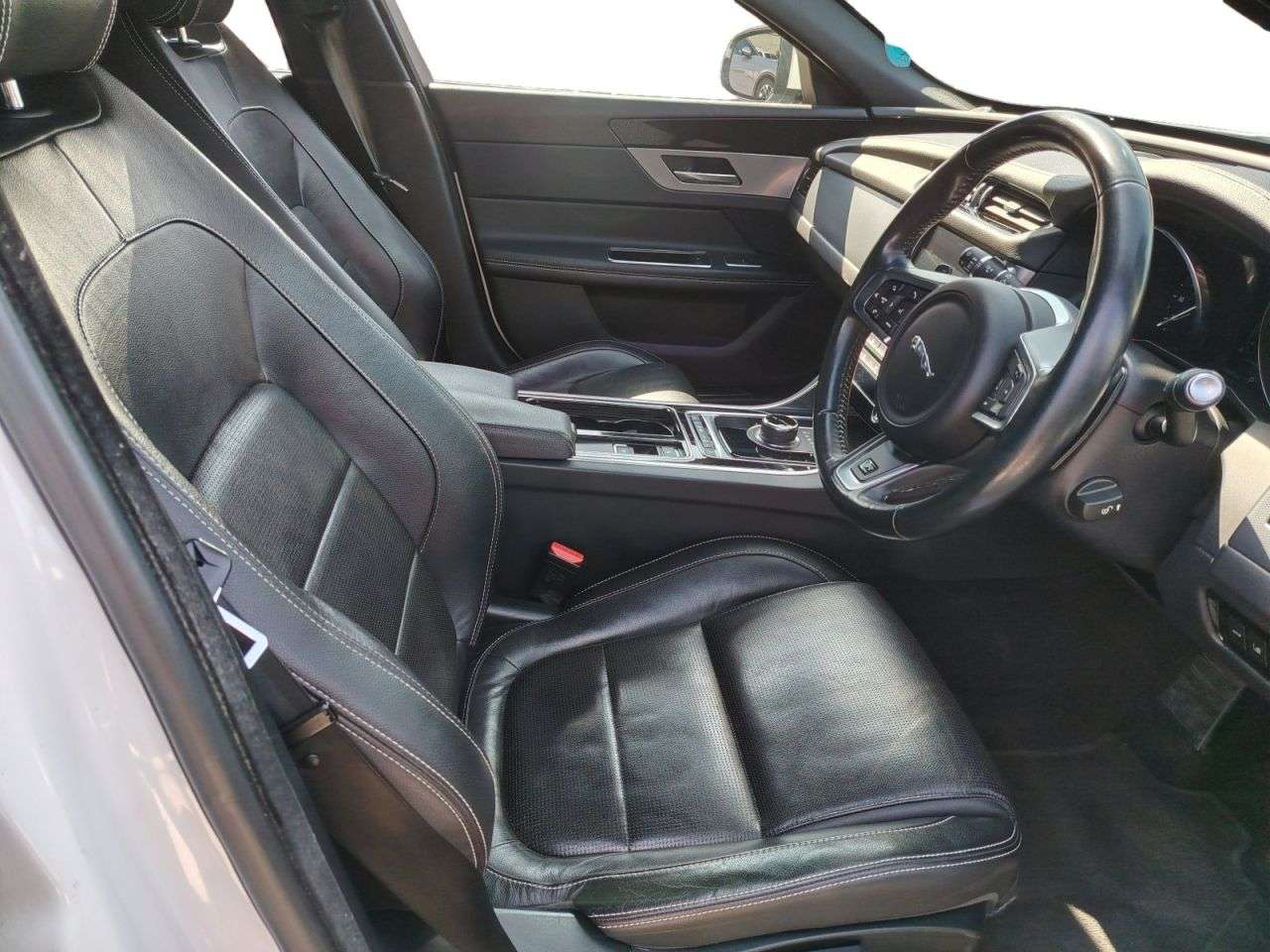 2017 JAGUAR XF 2017 JAGUAR XF