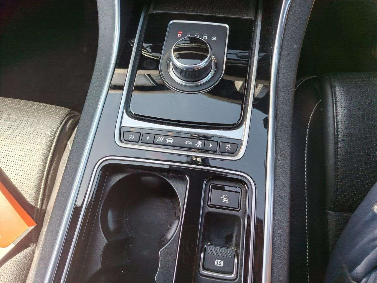 2017 JAGUAR XF 2017 JAGUAR XF