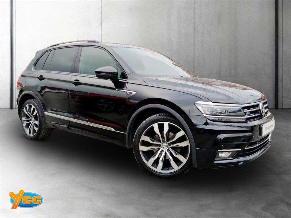 A 2017 VOLKSWAGEN TIGUAN 2.0 TDI R-Line SUV 5dr Diesel Manual 4Motion Euro 6 (s/s) (150 ps) 10 STAMP A 2017 VOLKSWAGEN TIGUAN 2.0 TDI R-Line SUV 5dr Diesel Manual 4Motion Euro 6 (s/s) (150 ps) 10 STAMP
