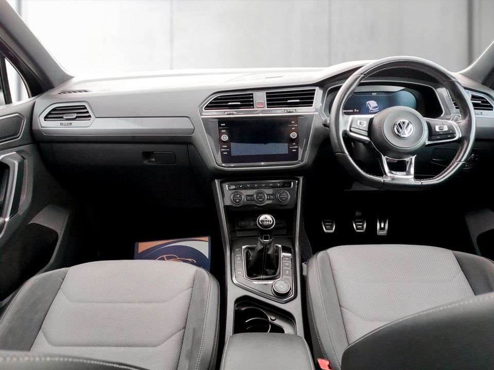 2017 VOLKSWAGEN TIGUAN 2017 VOLKSWAGEN TIGUAN