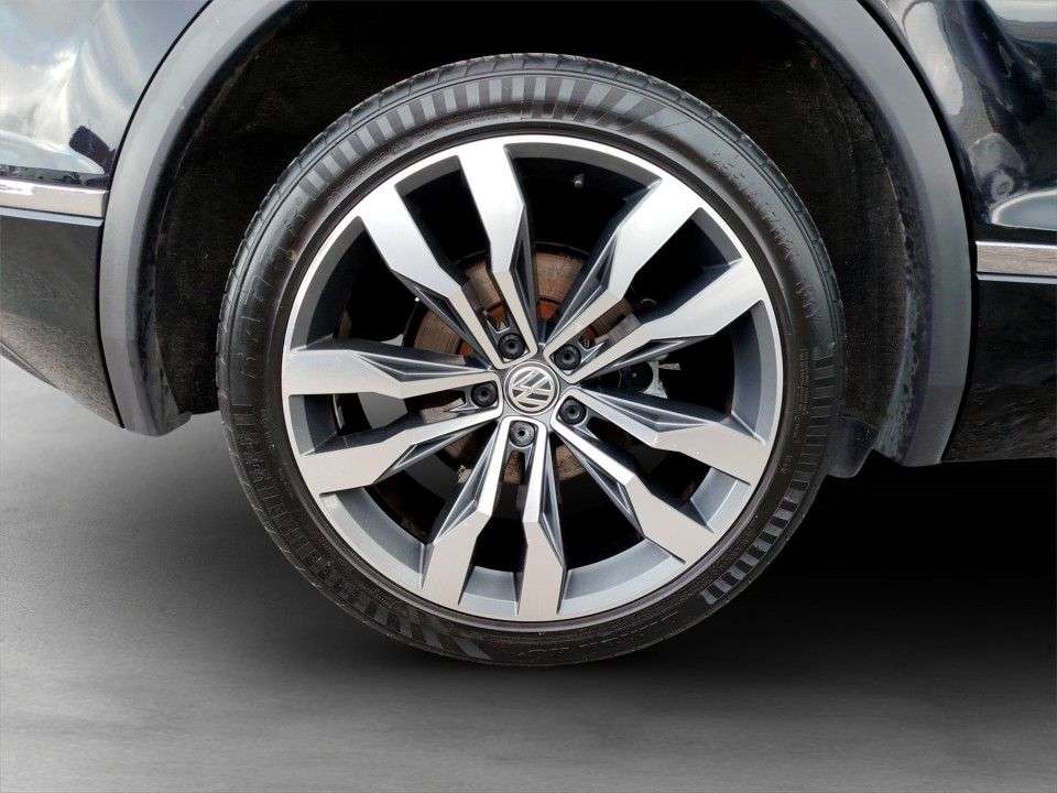 2017 VOLKSWAGEN TIGUAN 2017 VOLKSWAGEN TIGUAN