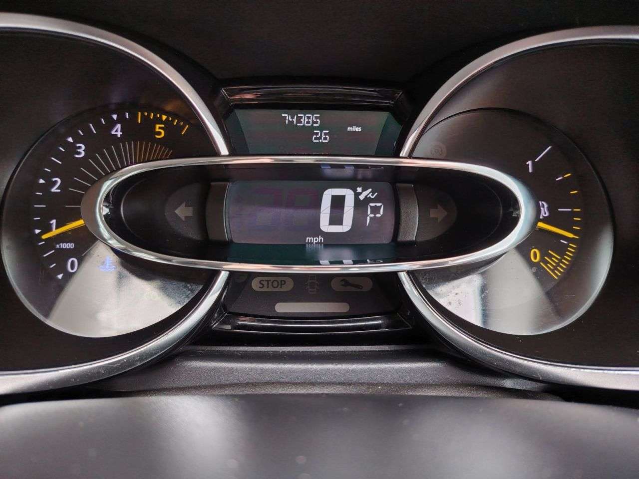 2014 RENAULT CLIO 2014 RENAULT CLIO