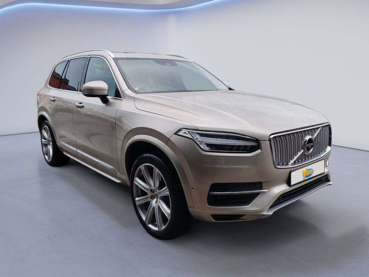 A 2017 VOLVO XC90 2.0h T8 Twin Engine 10.4kWh Inscription Pro SUV 5dr Petrol Plug-in Hybrid A A 2017 VOLVO XC90 2.0h T8 Twin Engine 10.4kWh Inscription Pro SUV 5dr Petrol Plug-in Hybrid A