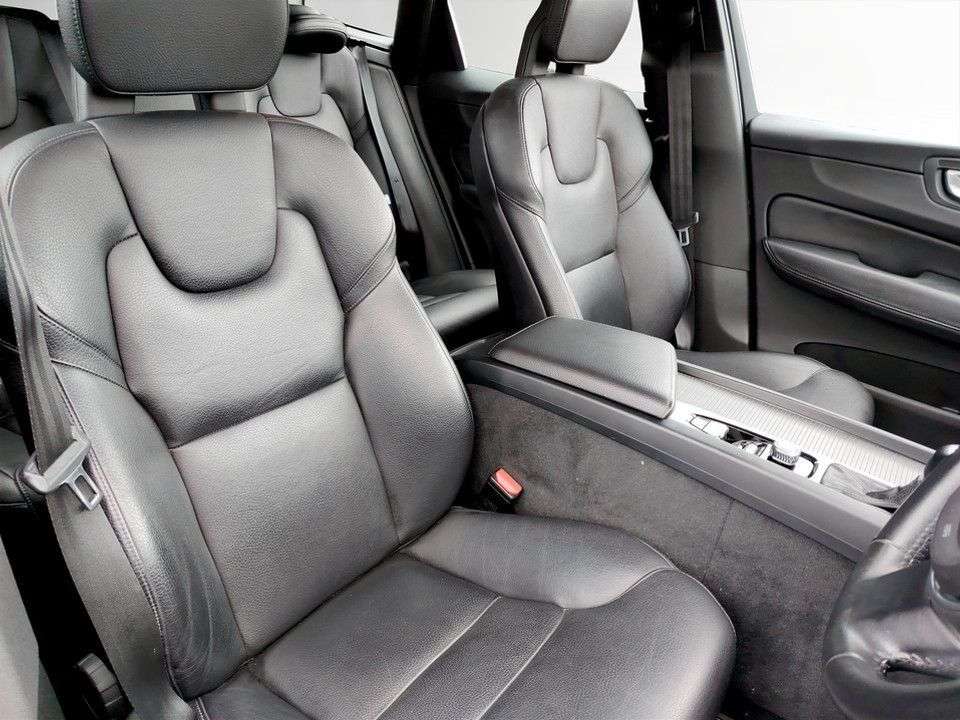 2017 VOLVO XC60 2017 VOLVO XC60