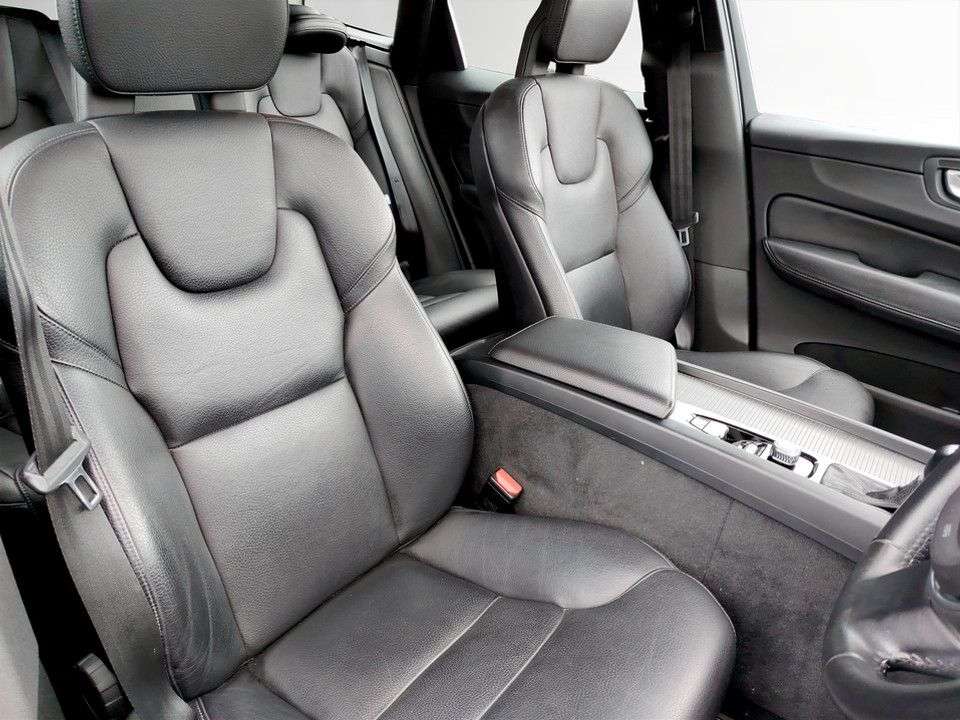 2017 VOLVO XC60 2017 VOLVO XC60