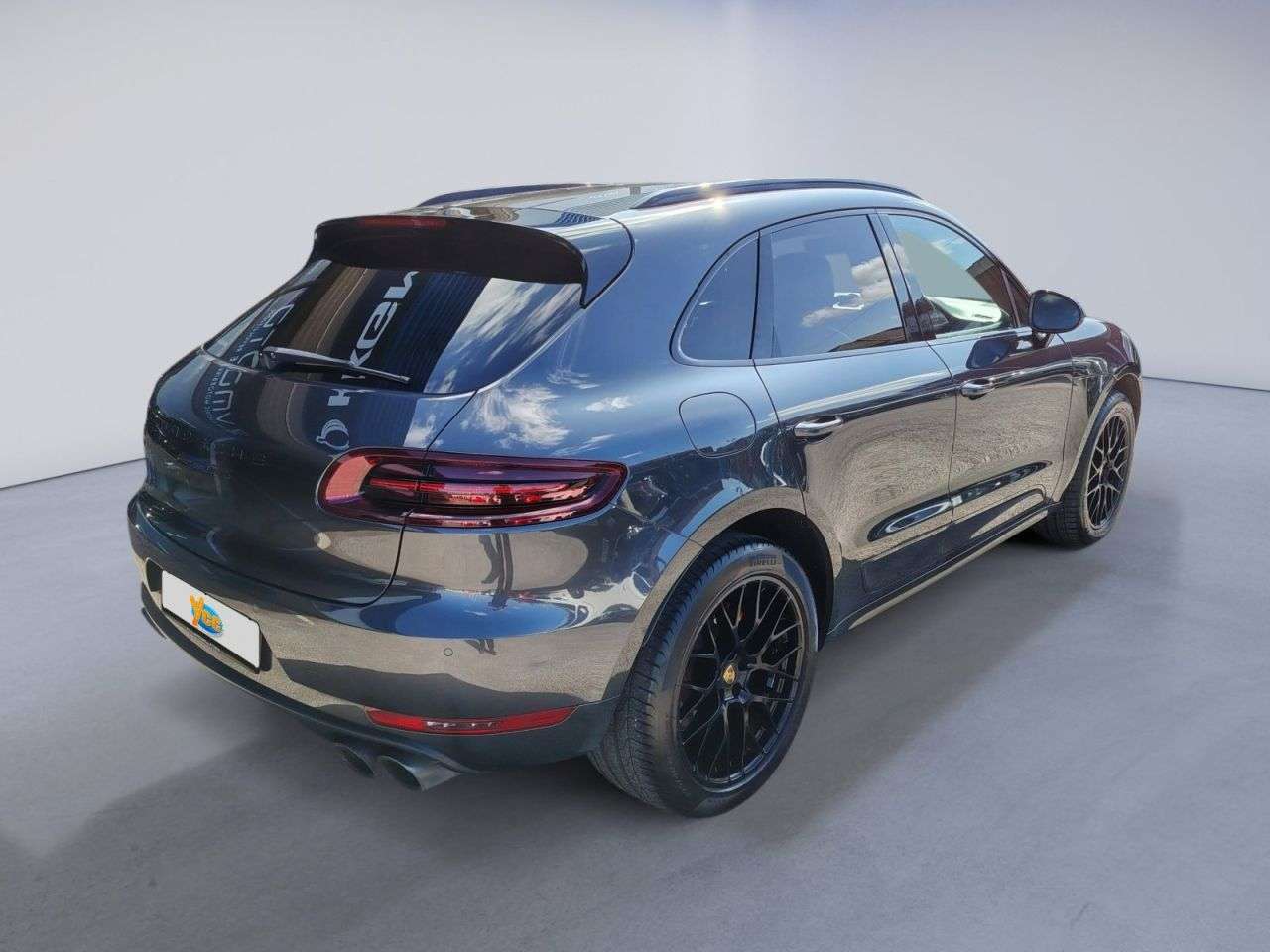 2017 PORSCHE MACAN 2017 PORSCHE MACAN