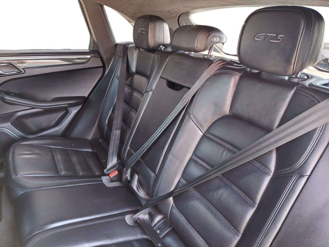 2017 PORSCHE MACAN 2017 PORSCHE MACAN