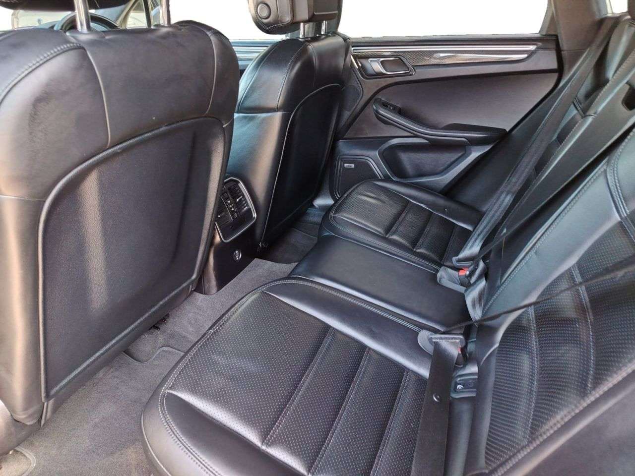 2017 PORSCHE MACAN 2017 PORSCHE MACAN