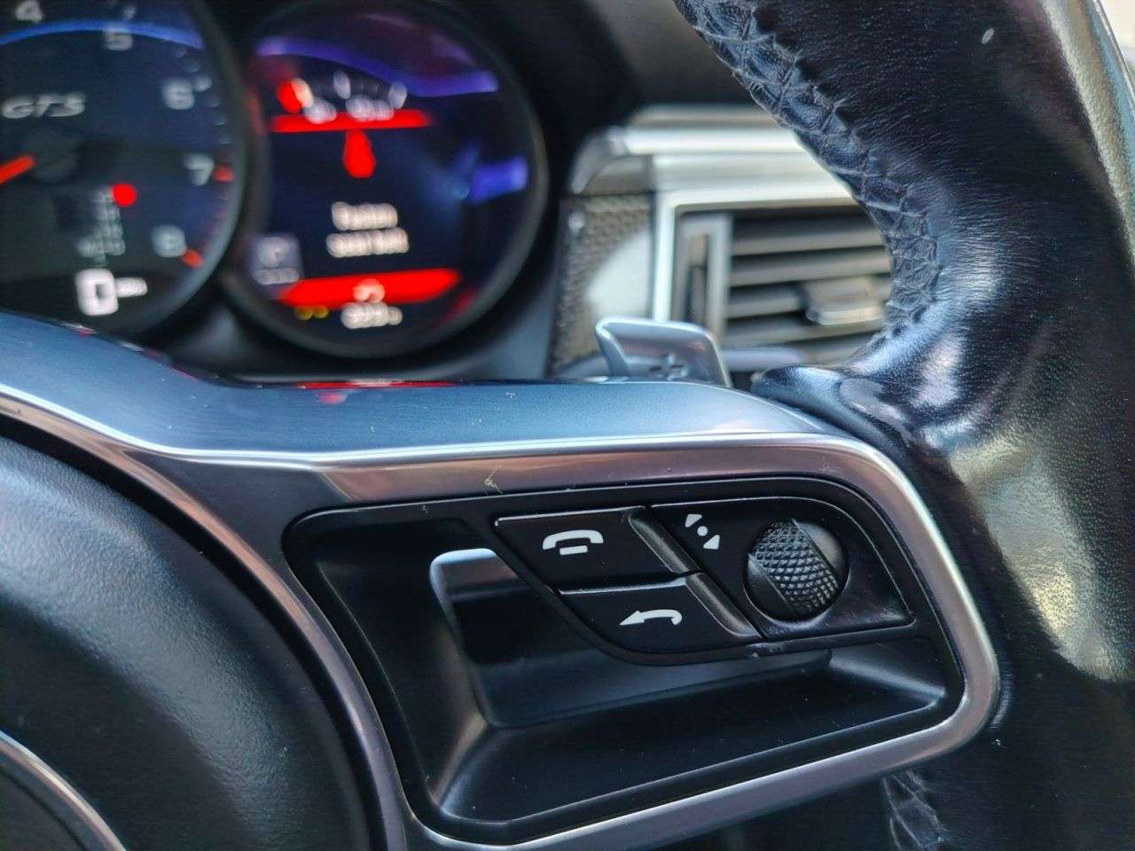 2017 PORSCHE MACAN 2017 PORSCHE MACAN