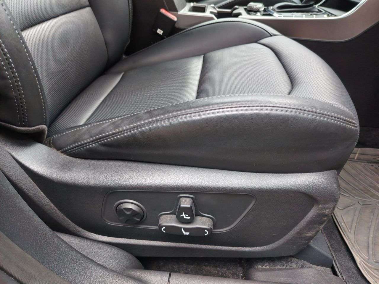 2025 KGM KORANDO 2025 KGM KORANDO