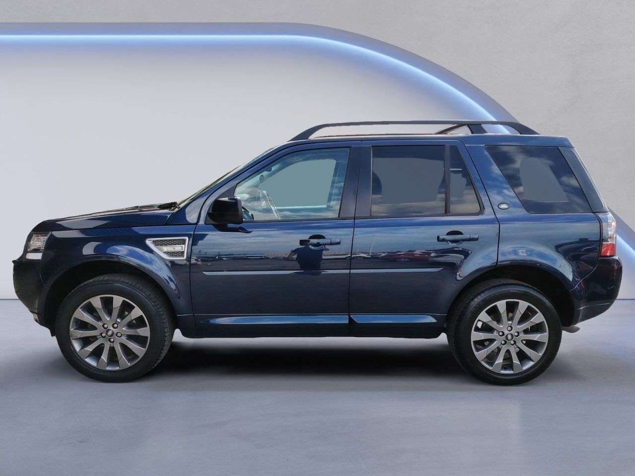 A 2013 LAND ROVER FREELANDER 2 2.2 SD4 HSE Lux SUV 5dr Diesel CommandShift 4WD Euro 5 (190 ps) 9 STAMP FUL A 2013 LAND ROVER FREELANDER 2 2.2 SD4 HSE Lux SUV 5dr Diesel CommandShift 4WD Euro 5 (190 ps) 9 STAMP FUL