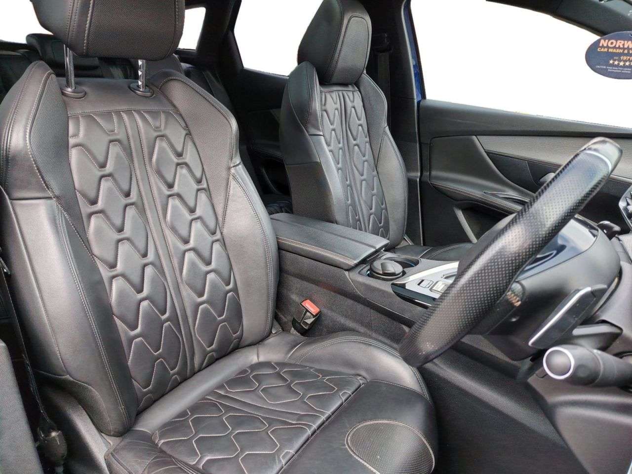 2020 PEUGEOT 3008 2020 PEUGEOT 3008