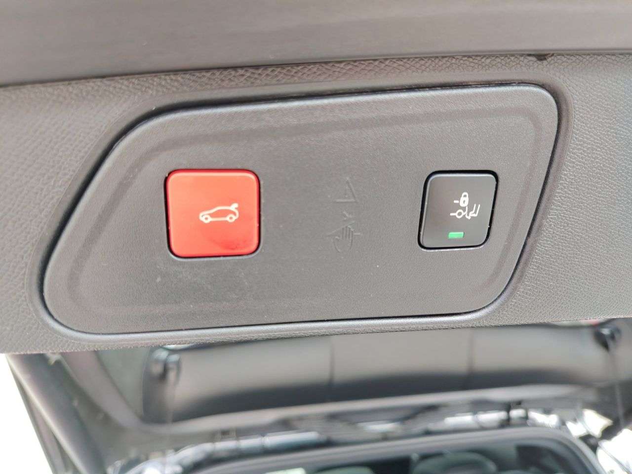 2020 PEUGEOT 3008 2020 PEUGEOT 3008