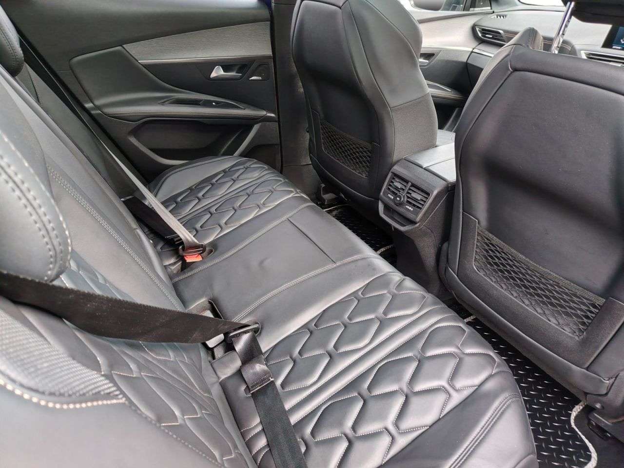 2020 PEUGEOT 3008 2020 PEUGEOT 3008