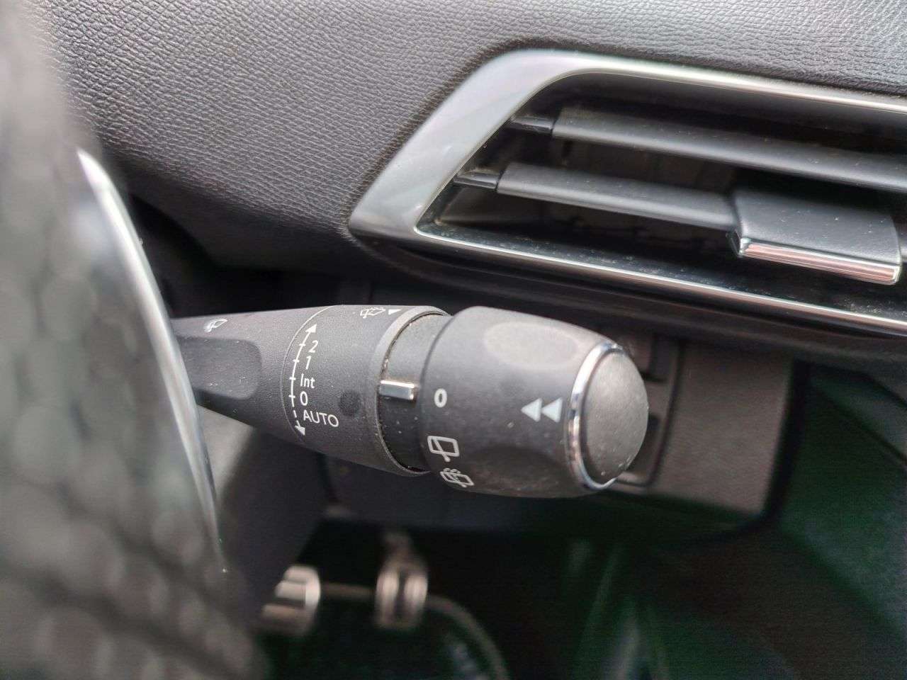 2020 PEUGEOT 3008 2020 PEUGEOT 3008