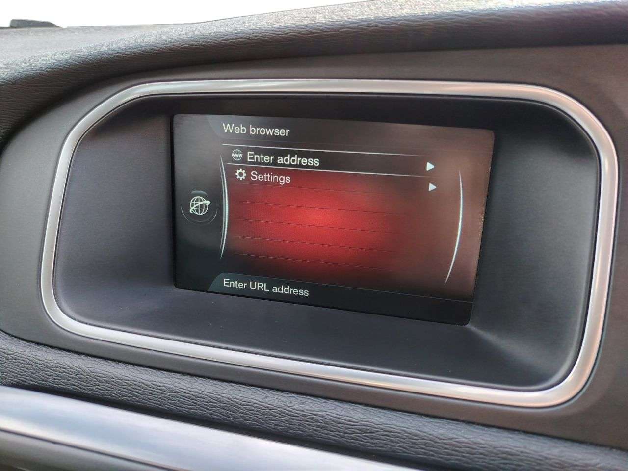 2017 VOLVO V40 2017 VOLVO V40