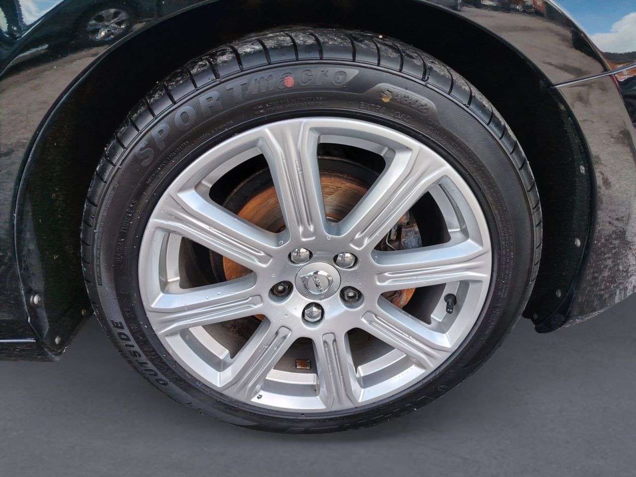 2017 VOLVO V40 2017 VOLVO V40