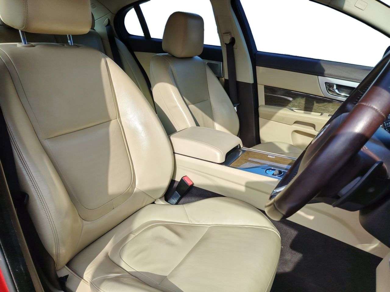 2012 JAGUAR XF 2012 JAGUAR XF